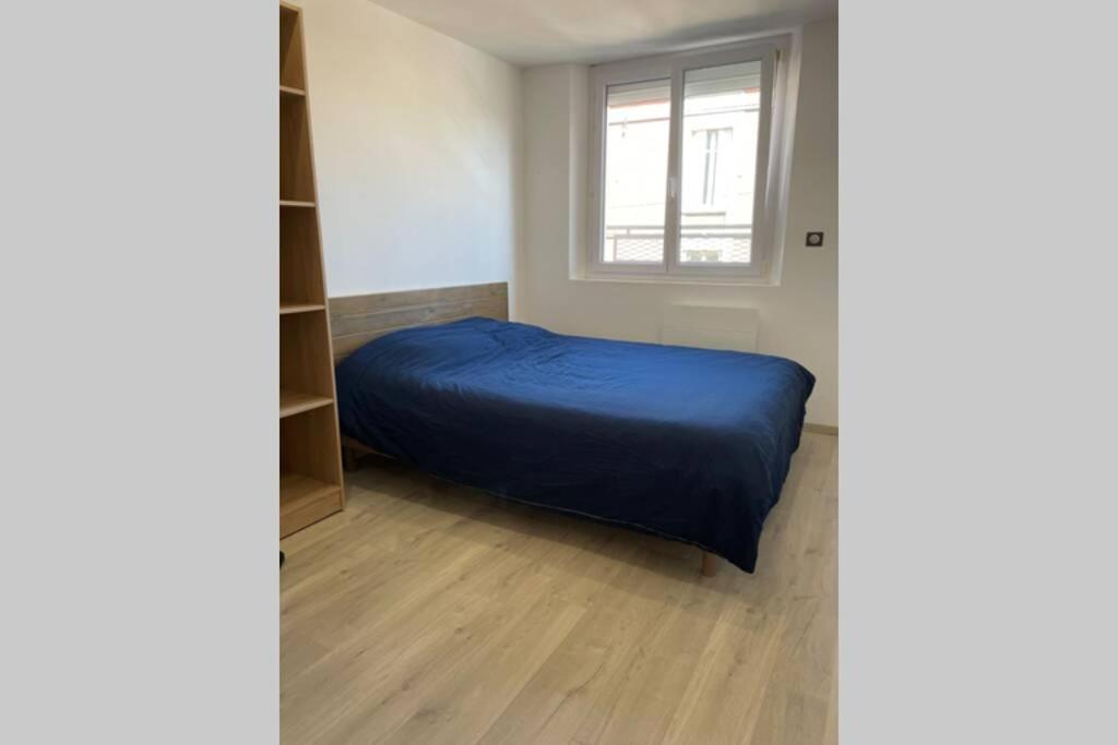 Appartement De Adrien Garage Prive Charleville-Mézières Eksteriør bilde